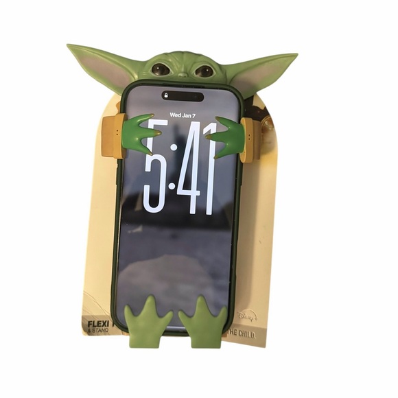 NEW Star Wars Mandalorian The Child adjustable Flexi Phone Holder & stand - Picture 6 of 6